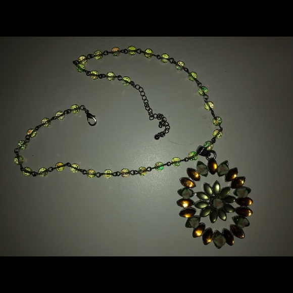 Necklace - Picture 5 of 5